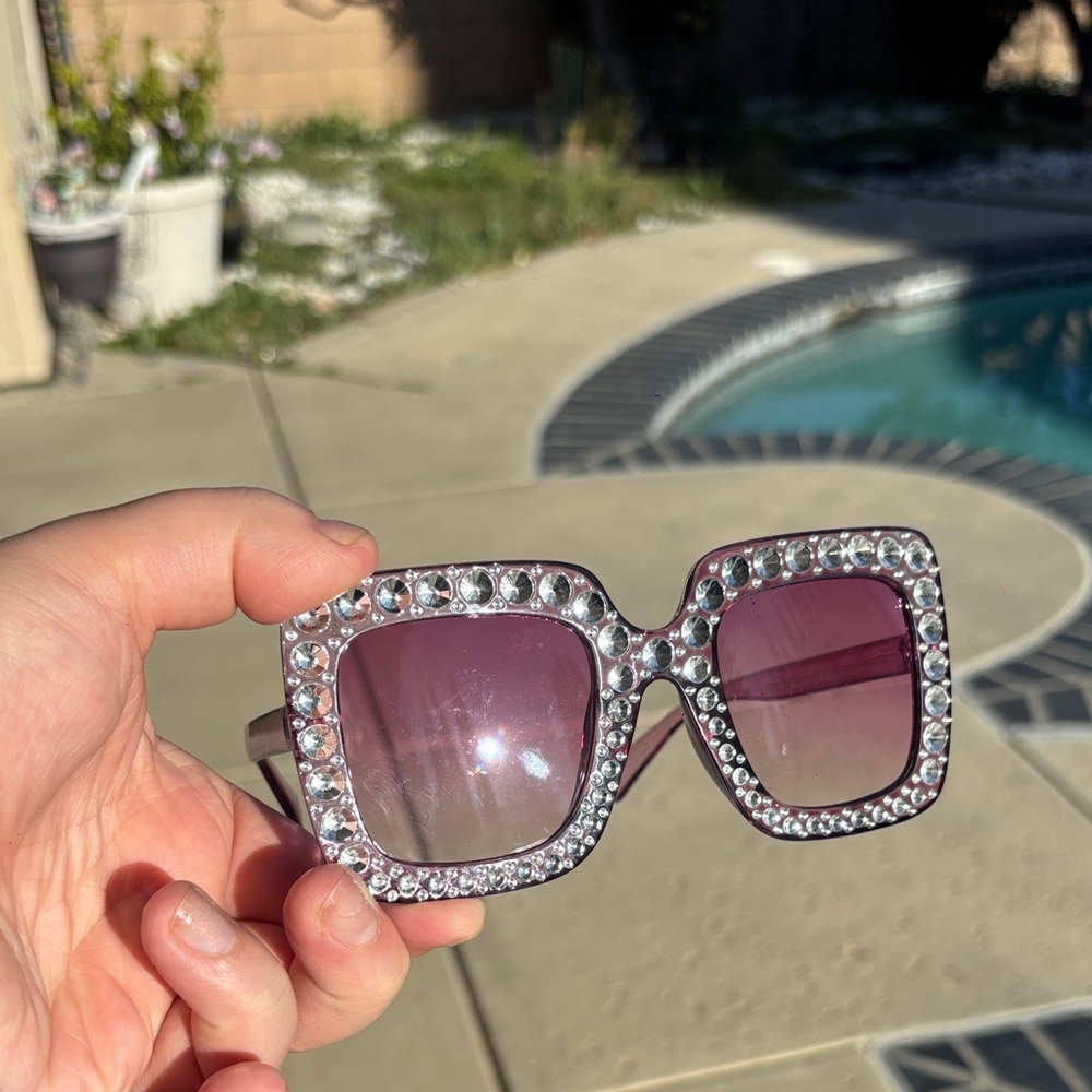 Embellished Oversized Pink Sunglasses - Picture 5 of 5